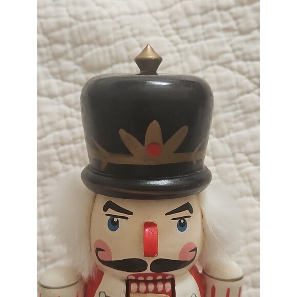 Vintage Kingsbridge Hand Painted  9.5 " Wooden Nutcracker - Picture 3 of 5